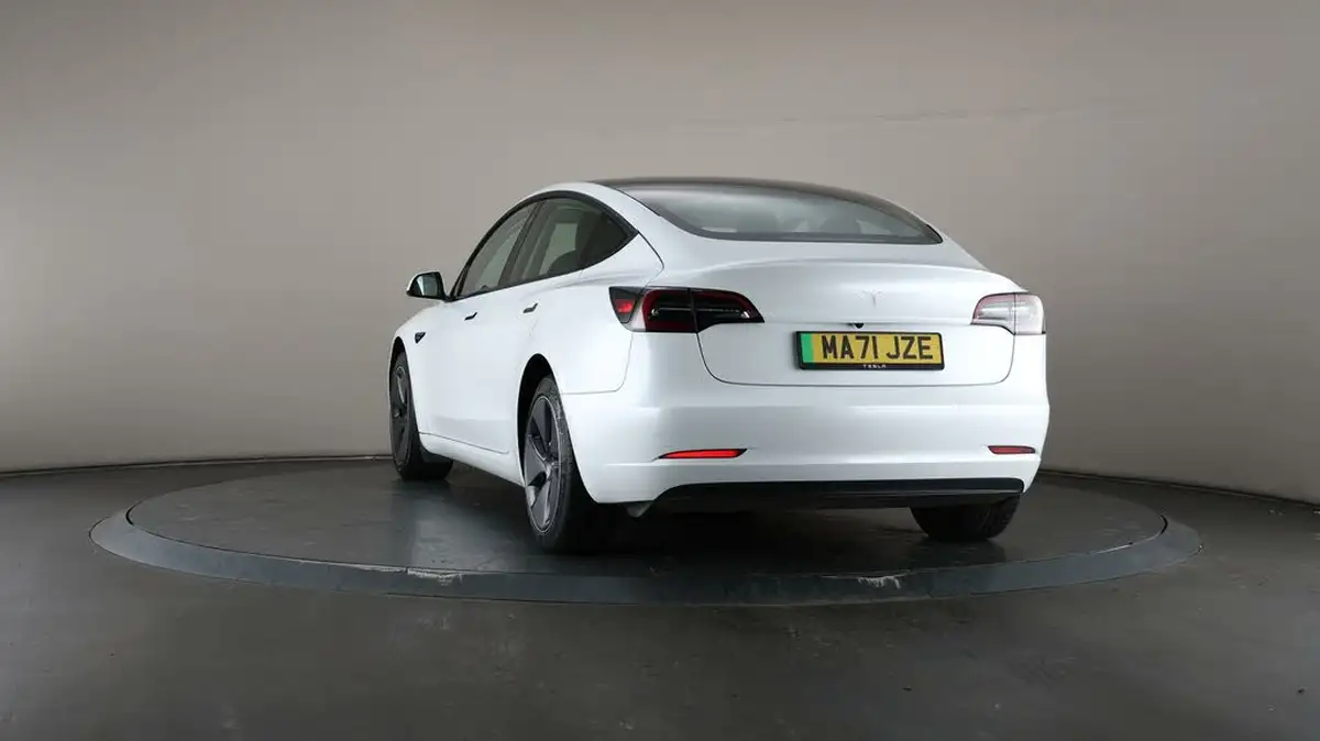 2021-tesla-model-3-e-standard-plus-big-48
