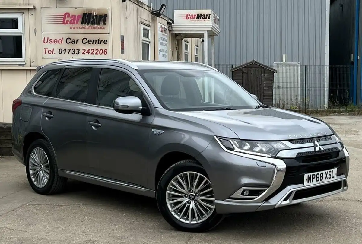 2018-mitsubishi-outlander-24-5h-phev-big-0