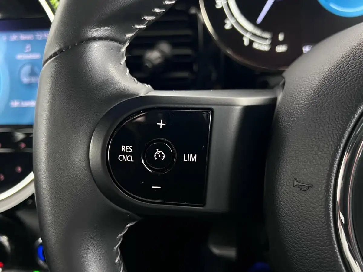 2021-mini-cooper-15-cooper-sport-hatchback-3d-big-17