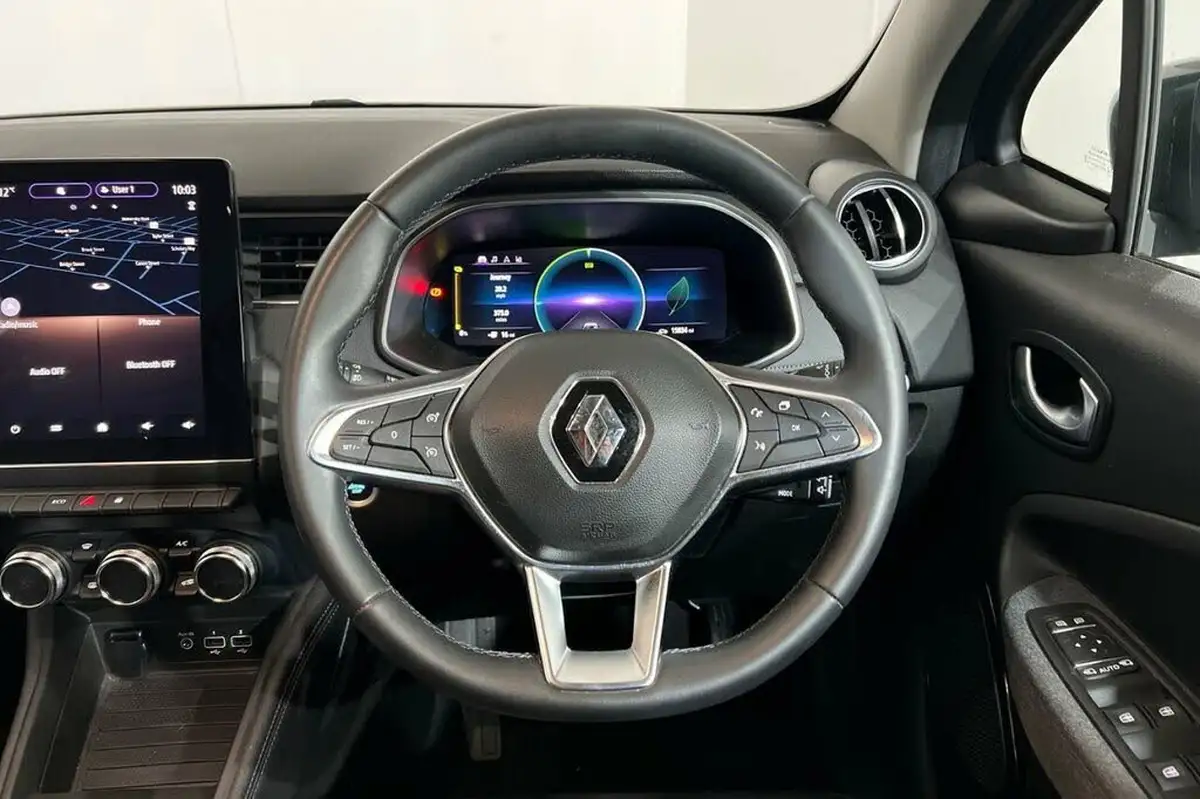 2022-renault-zoe-e-gt-line-big-10
