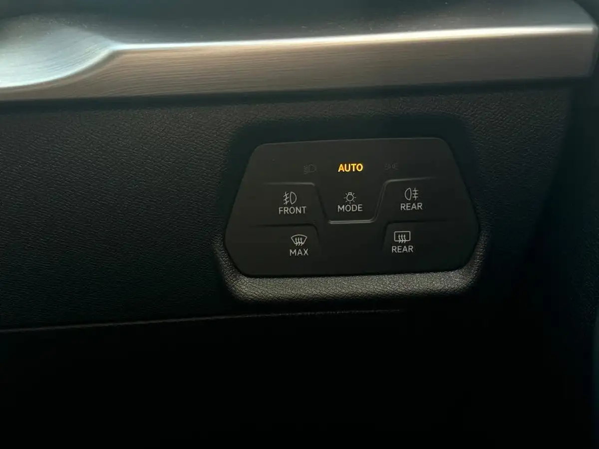 2021-seat-leon-10-etsi-evo-fr-sport-hatchback-big-29