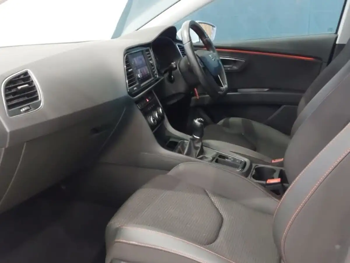 2019-seat-leon-15-tsi-evo-fr-130ps-hatchback-big-4