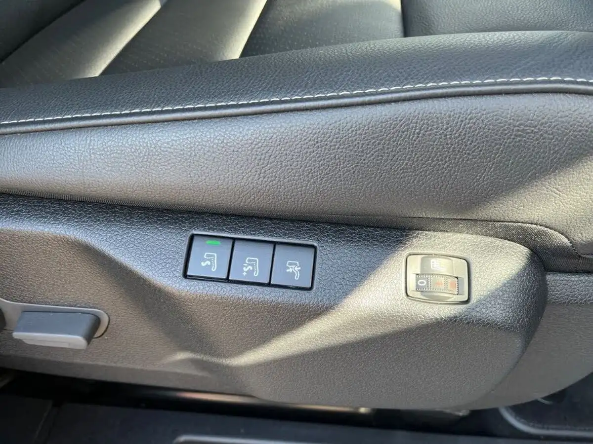 2023-peugeot-traveller-e-business-vip-long-big-23