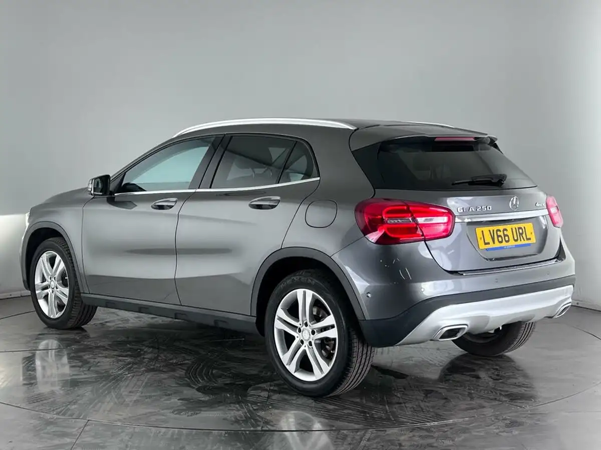 2016-mercedes-benz-gla-class-20-gla-250-sport-premiumss-7g-dct-big-3