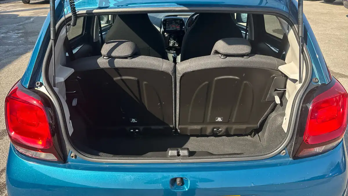 2021-citroen-c1-10-vti-shine-5d-big-18