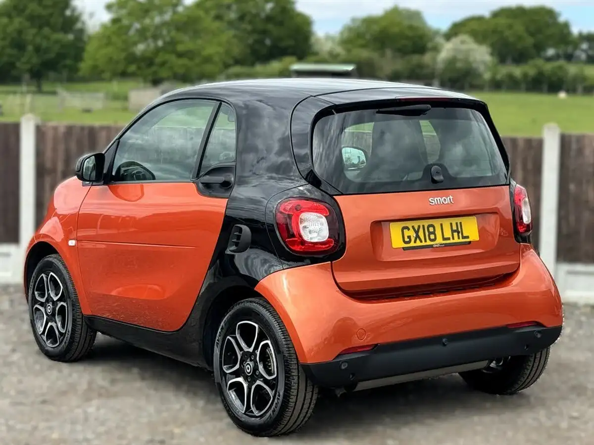 2018-smart-fortwo-10-prime-premium-coupe-twinamic-big-3