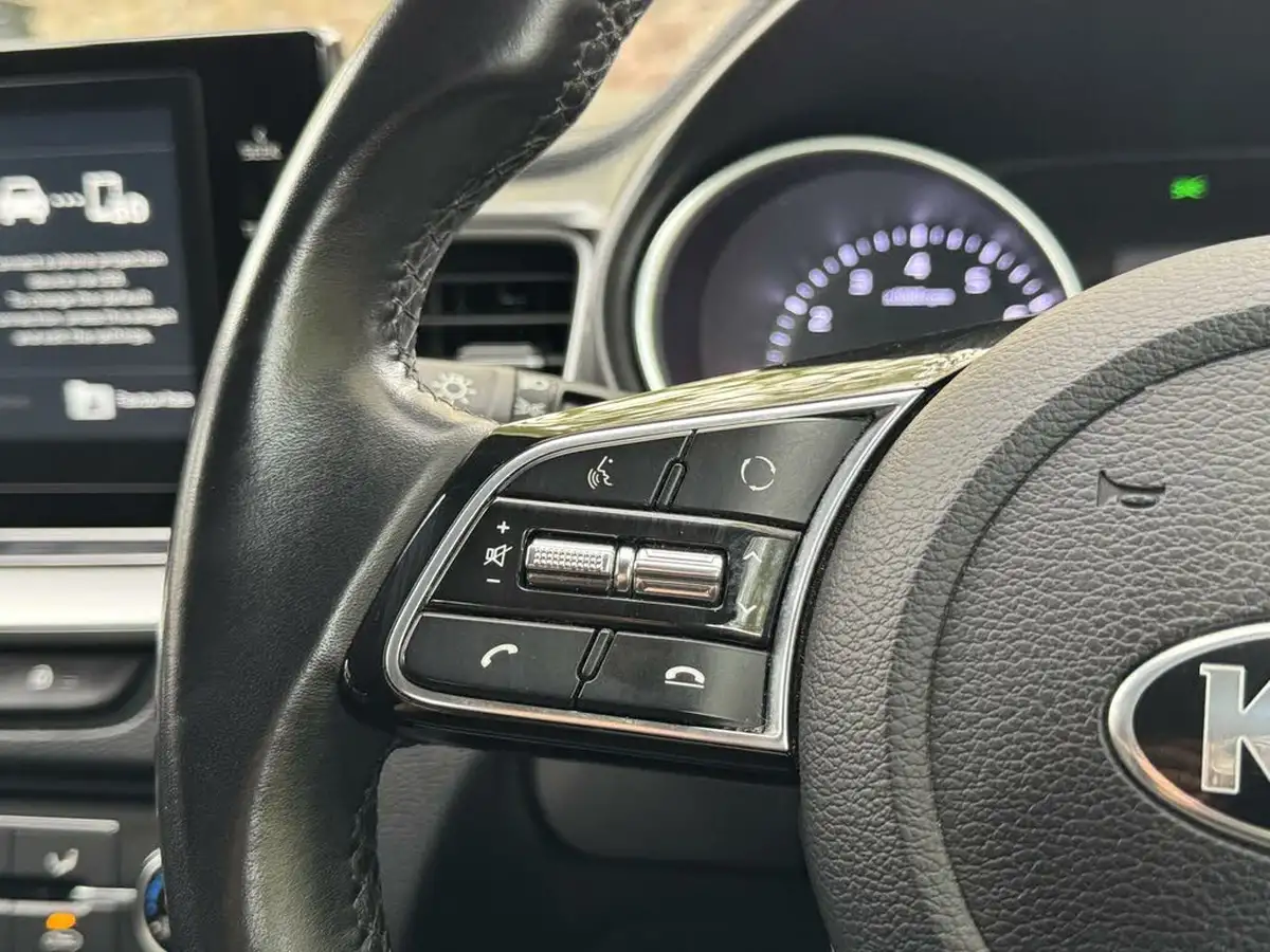 2020-kia-xceed-10-t-gdi-2-big-23