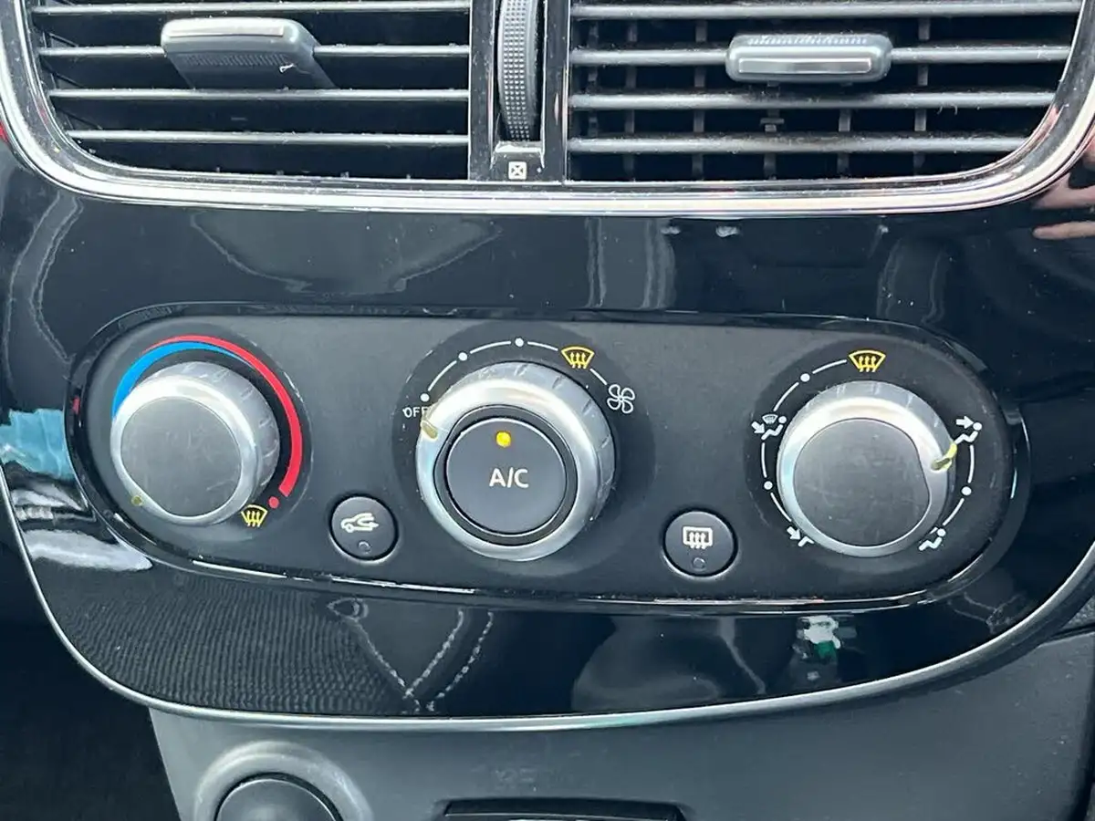 2018-renault-clio-09-tce-play-75ps-big-17