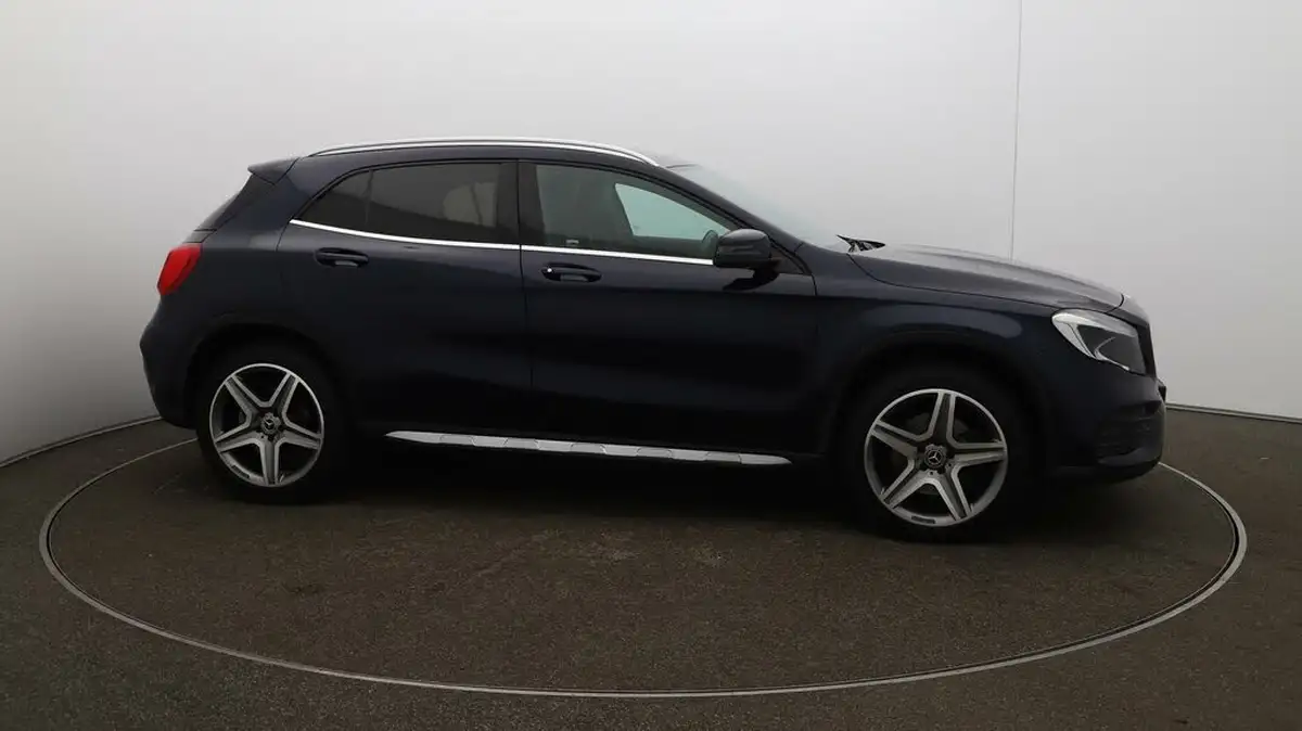 2018-mercedes-benz-gla-class-21d-gla-220d-amg-line-177ps-ss-big-40