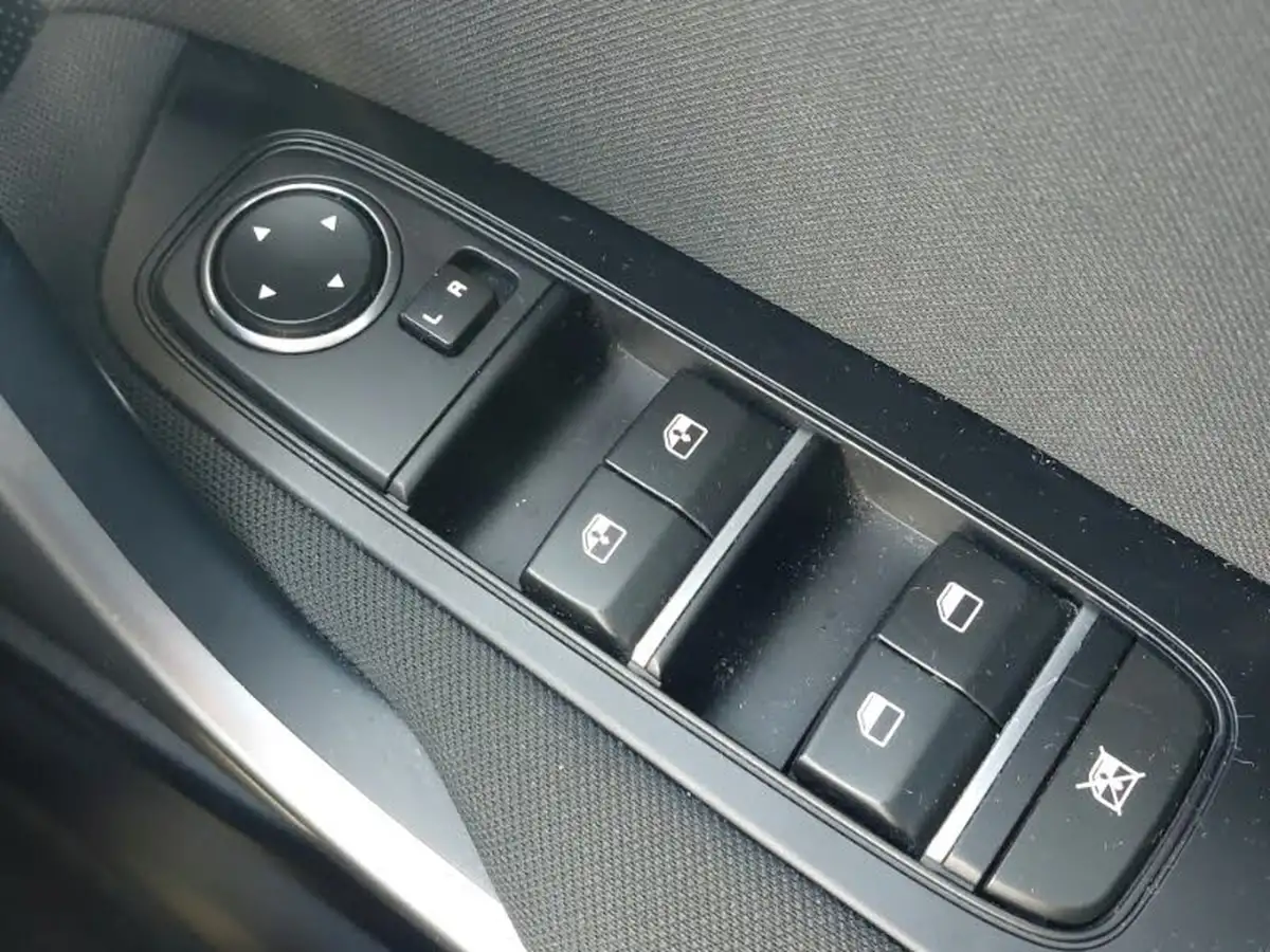 2023-kia-xceed-15-t-gdi-2-158bhp-big-11