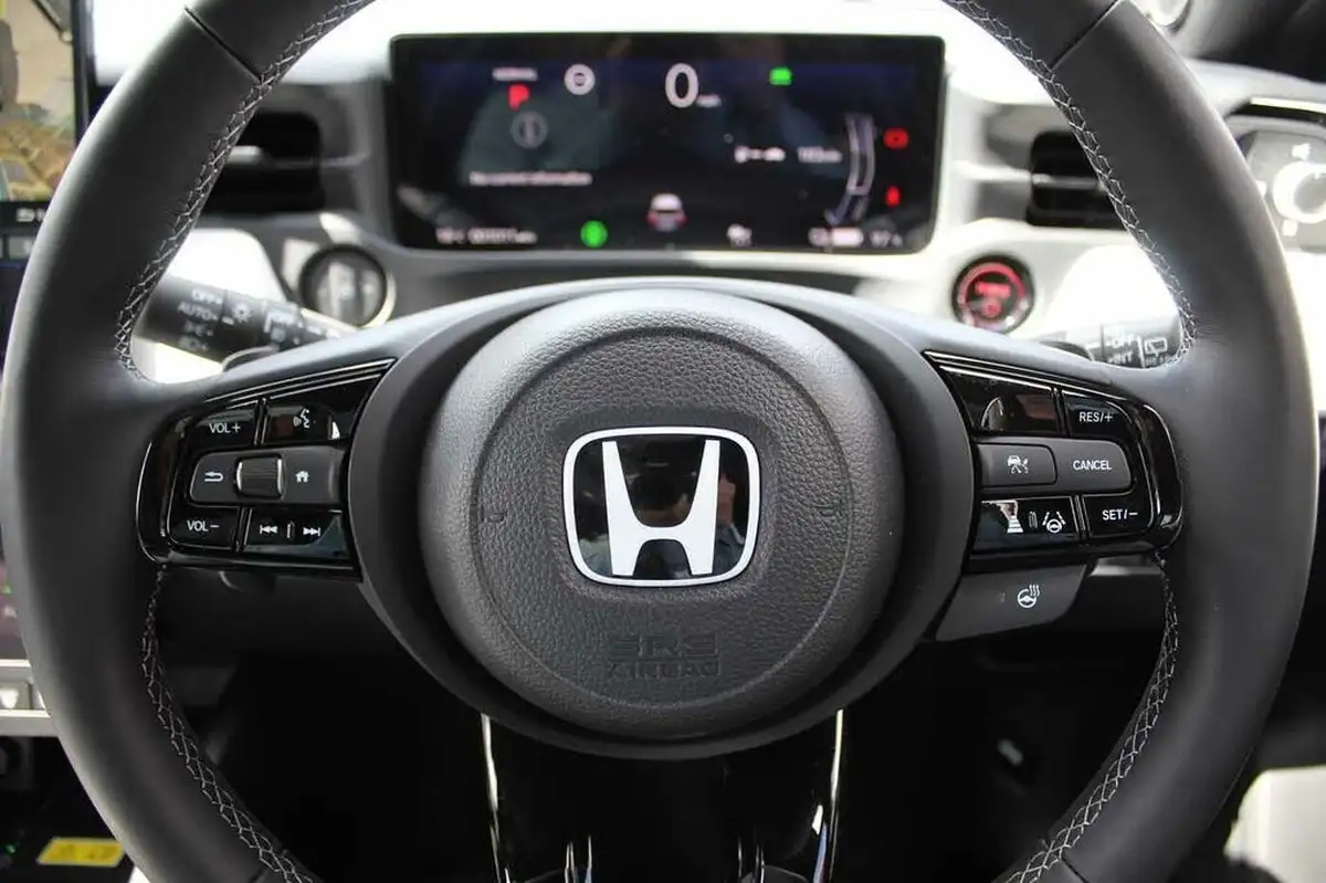2024-honda-eny1-e-advance-big-28