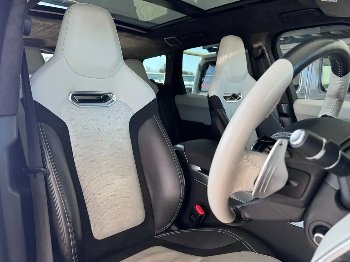 2020-land-rover-range-rover-sport-50-v8-p575-svr-awd-big-10