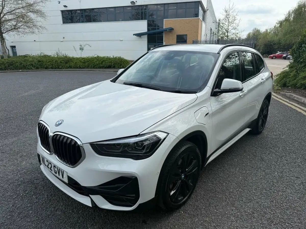 2022-bmw-x1-15-xdrive-25e-phev-sport-big-8