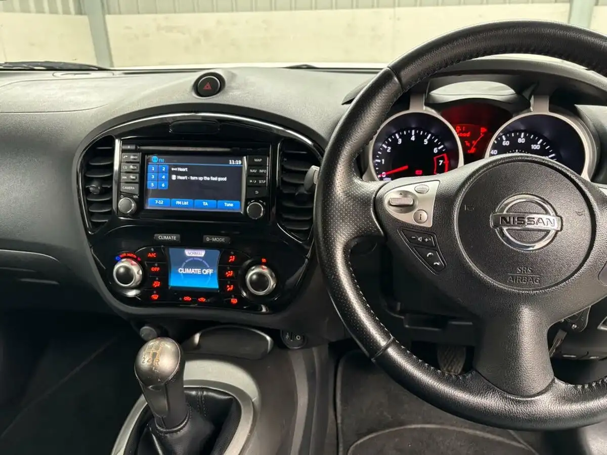 2013-nissan-juke-16-acenta-premium-big-5