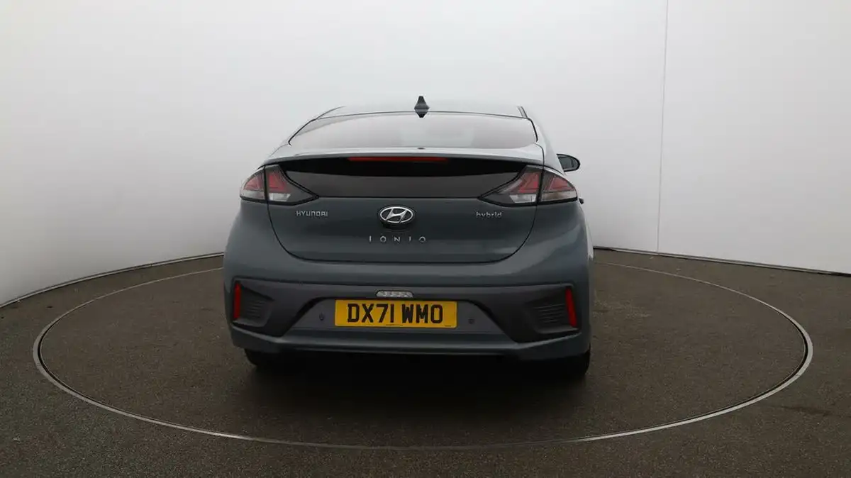 2021-hyundai-ioniq-16-gdi-premium-se-hybrid-big-48