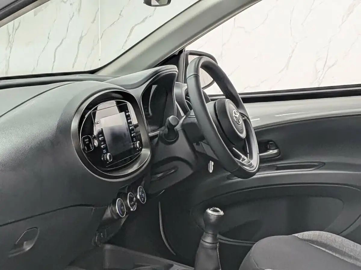 2023-toyota-aygo-x-10-vvt-i-pure-big-12