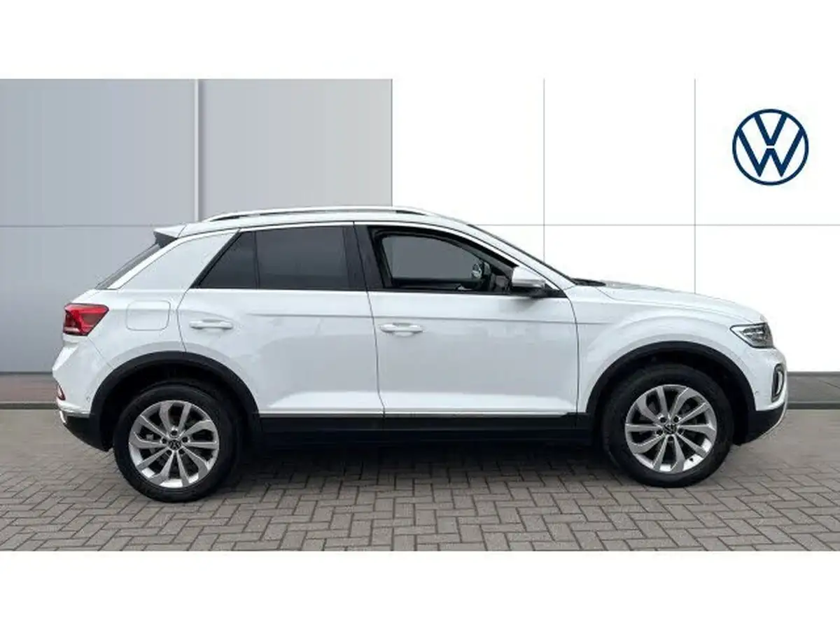 2022-volkswagen-t-roc-15-tsi-style-hatchback-5d-big-3