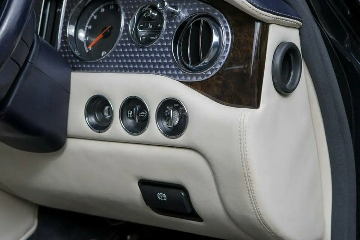 2006-bentley-arnage-big-12