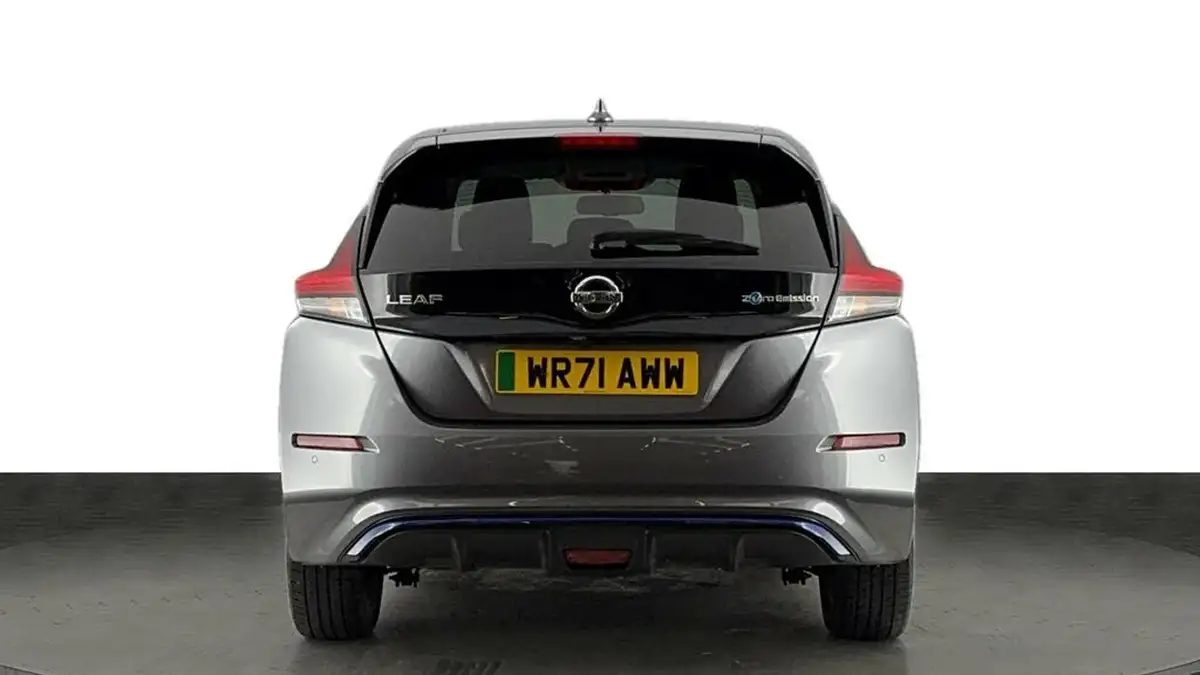 2021-nissan-leaf-e-e-tekna-big-4