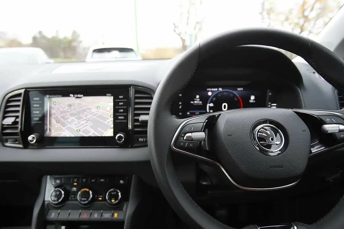 2024-skoda-karoq-10-tsi-se-edition-big-15