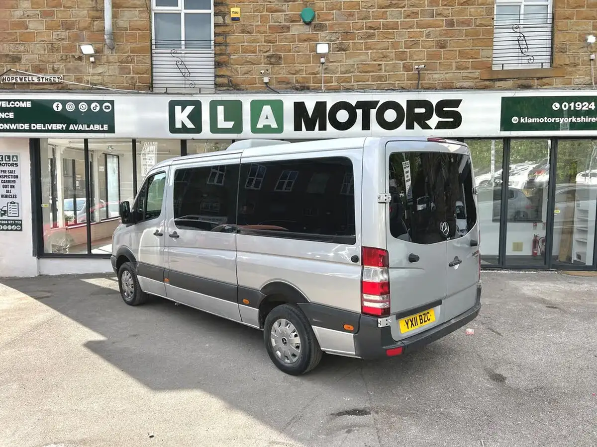 2011-mercedes-benz-sprinter-21td-310cdi-swb-high-roof-van-big-2