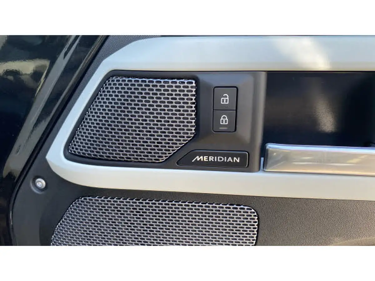 2023-land-rover-110-defender-30-d250-x-dynamic-se-big-29