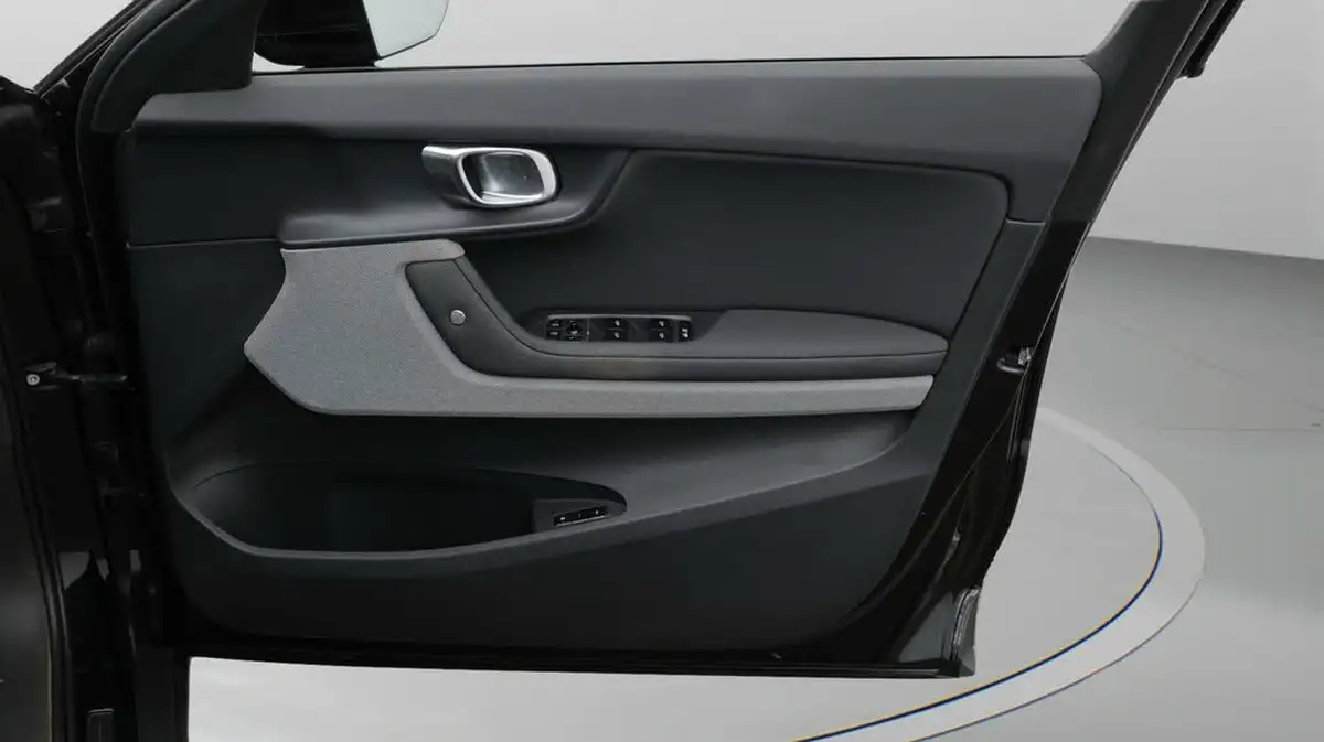 2021-polestar-polestar-2-e-ps2-300kw-longe-dual-plus-pilot-big-15