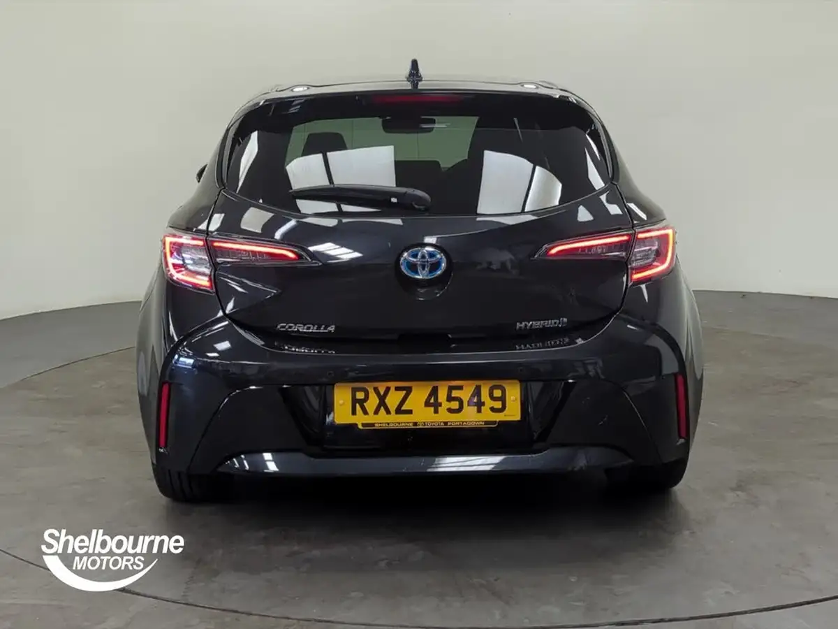 2022-toyota-corolla-18-vvt-i-design-120bhp-trk-hatchback-5d-big-12