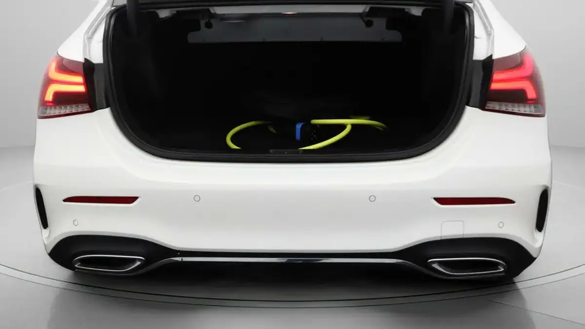 2021-mercedes-benz-a-class-13-a250e-amg-line-premium-saloon-4d-big-16