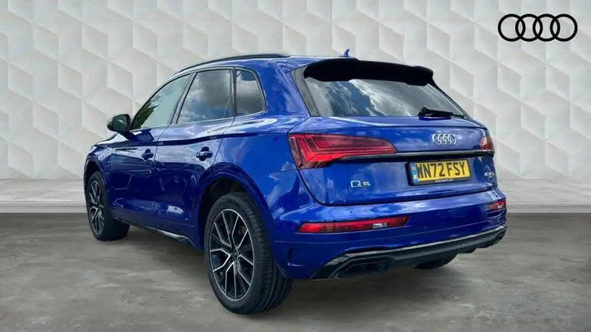 2022-audi-q5-20-45-tfsi-edition-1-sportback-big-2