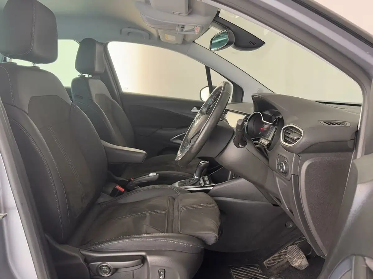 2022-vauxhall-crossland-15-ultimate-120ps-auto-big-12