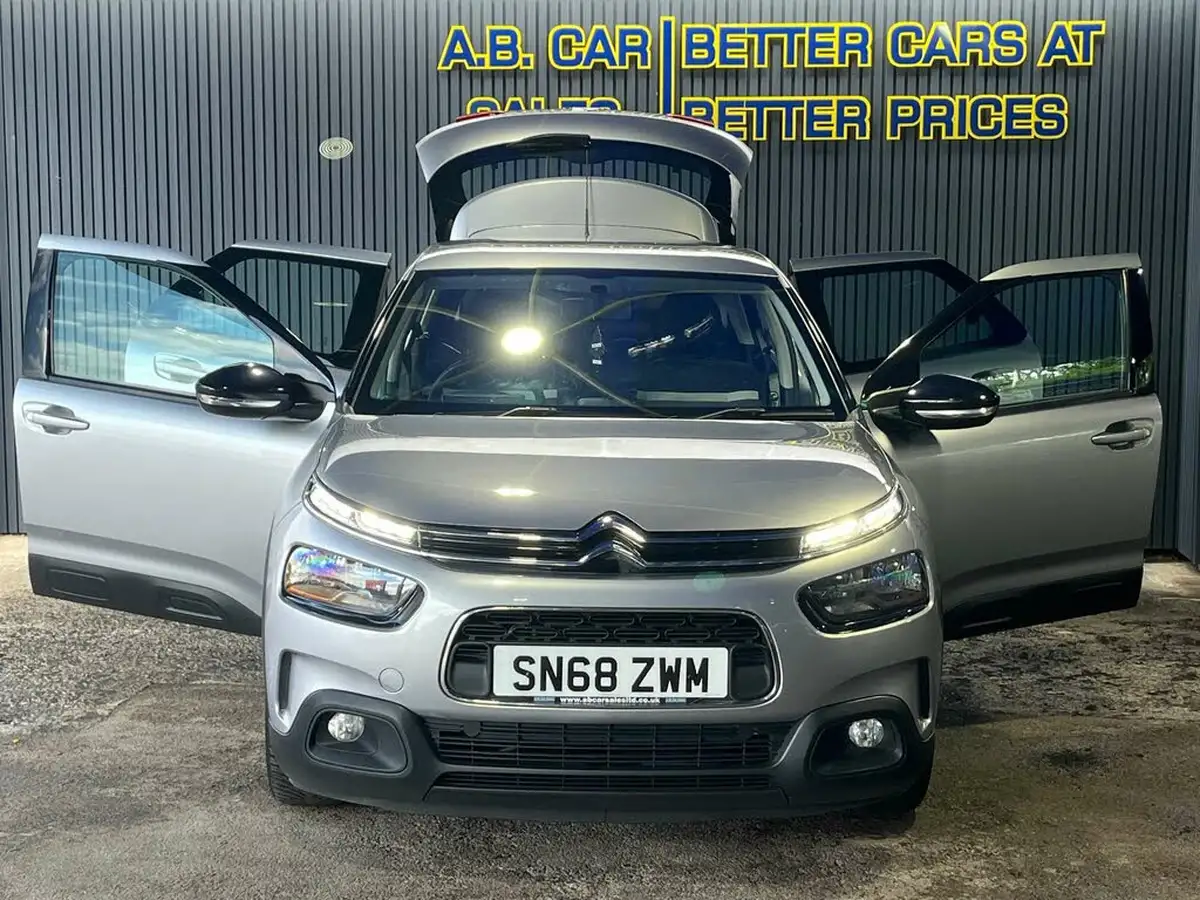 2018-citroen-c4-cactus-15bluehdi-feel-big-1
