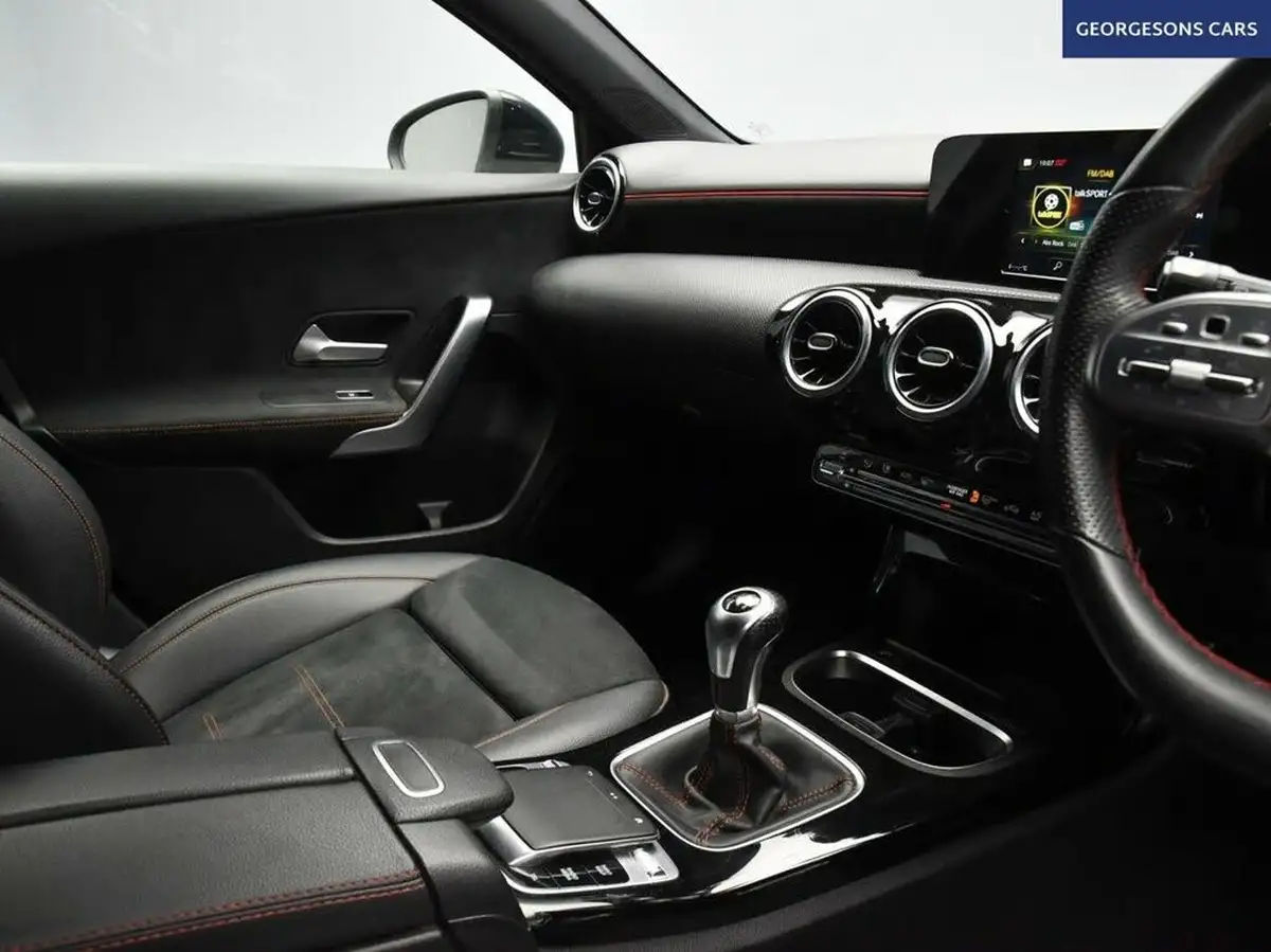 2020-mercedes-benz-a-class-13-a200-amg-line-hatchback-5d-big-30