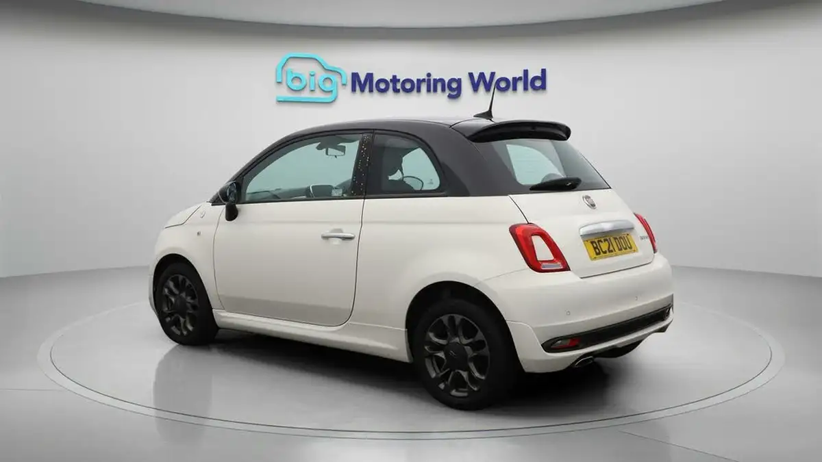 2021-fiat-500-10-hey-google-big-5