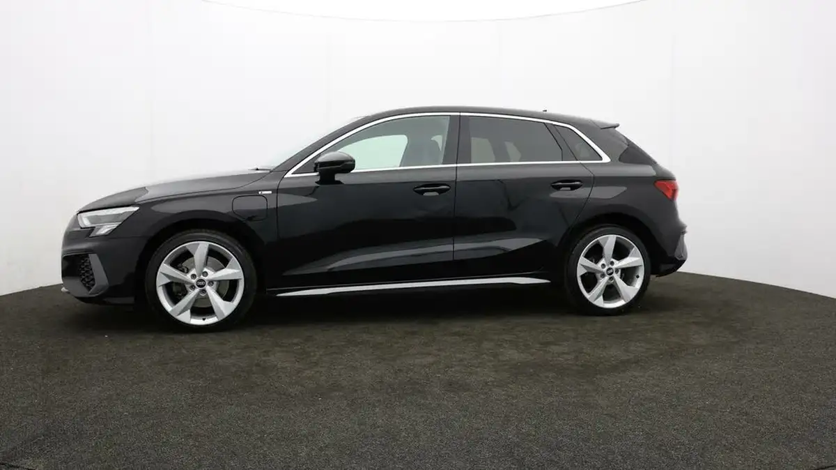 2021-audi-a3-14-40-tfsi-e-s-line-big-58
