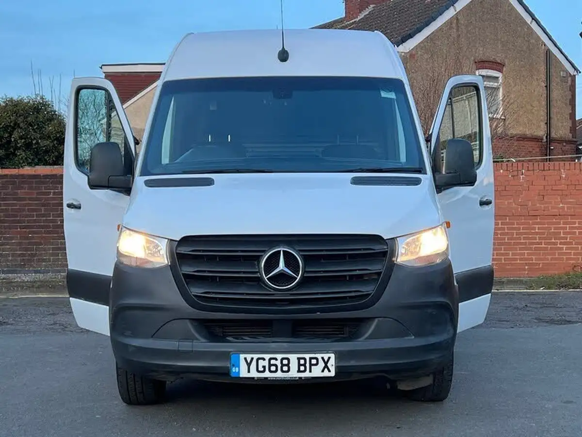 2018-mercedes-benz-sprinter-21cdi-311-l2h1-panel-van-rwd-eco-gear-360-big-16