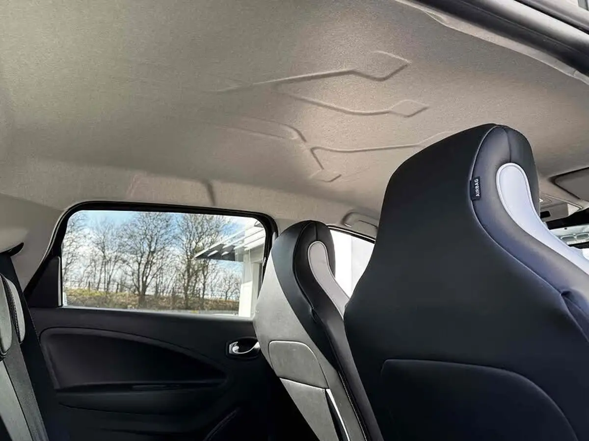 2022-renault-zoe-e-gt-line-big-28