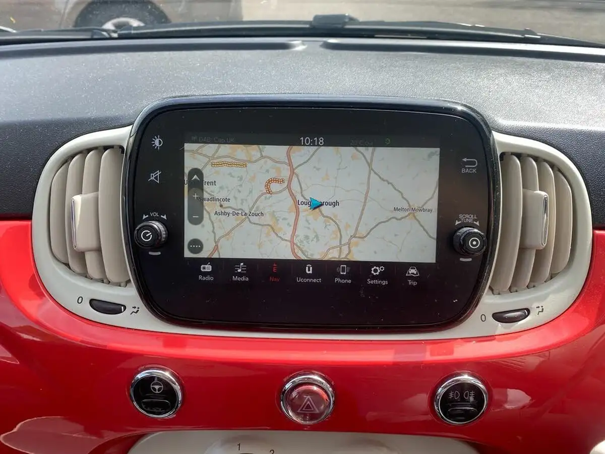 2019-fiat-500-12-lounge-ss-big-23
