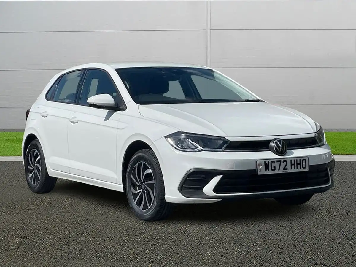 2022-volkswagen-polo-10-life-big-0