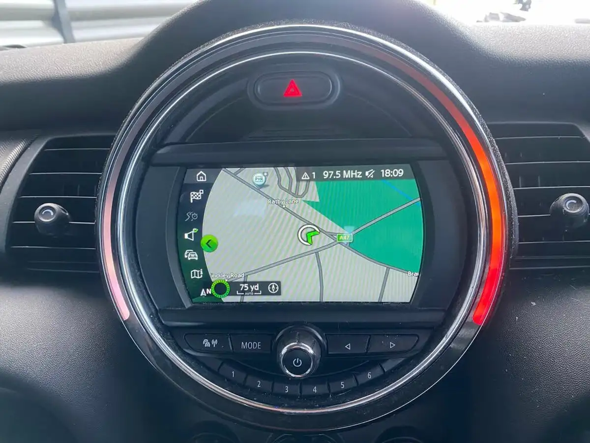 2019-mini-cooper-15-cooper-exclusive-134bhp-hatchback-5d-auto-big-23