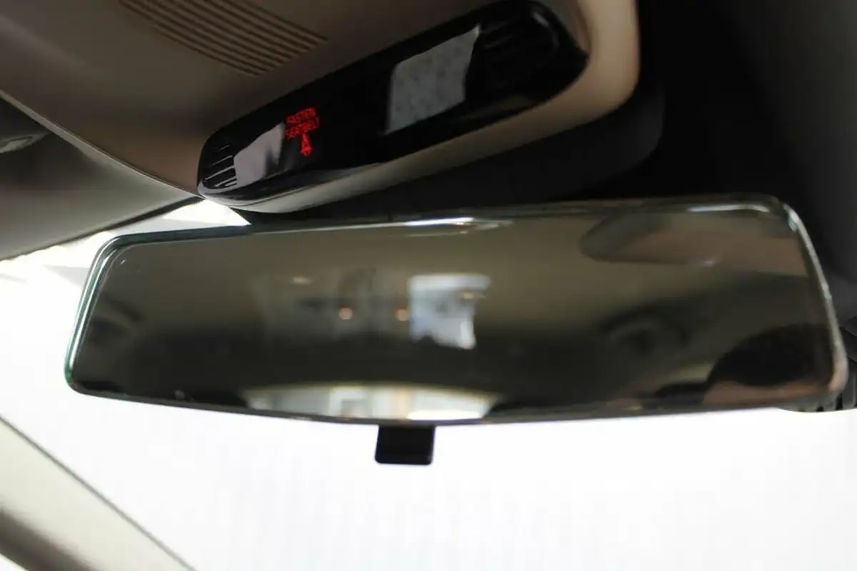 2013-volvo-v40-16-t2-es-big-34