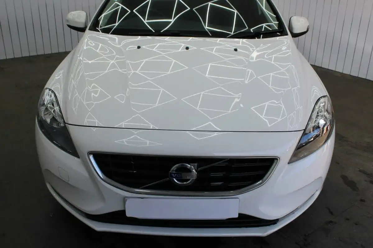 2013-volvo-v40-16-t2-es-big-6