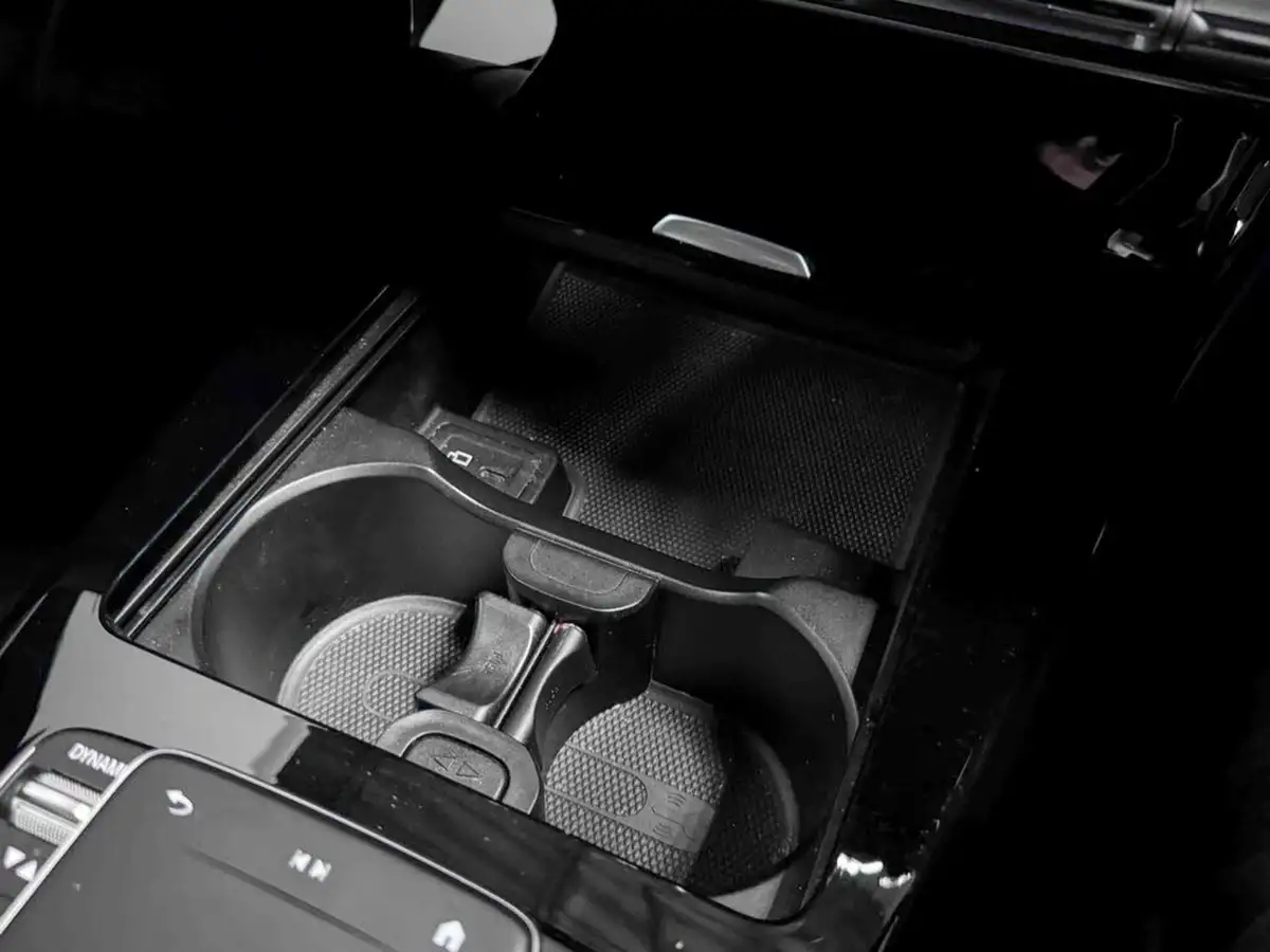 2022-mercedes-benz-cla-13-cla-200-amg-line-executive-coupe-4d-big-23