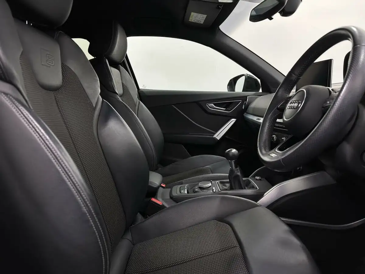 2017-audi-q2-16tdi-s-line-115ps-big-27