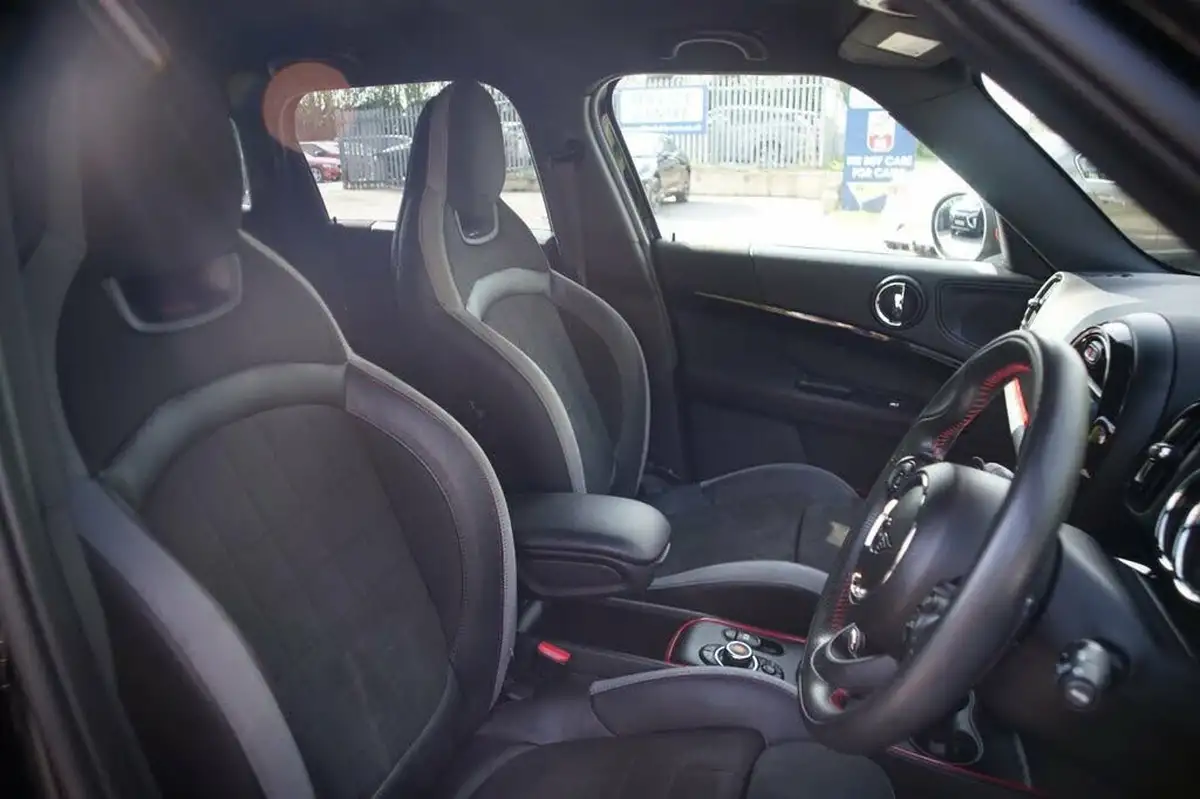 2019-mini-countryman-20-john-cooper-works-big-30