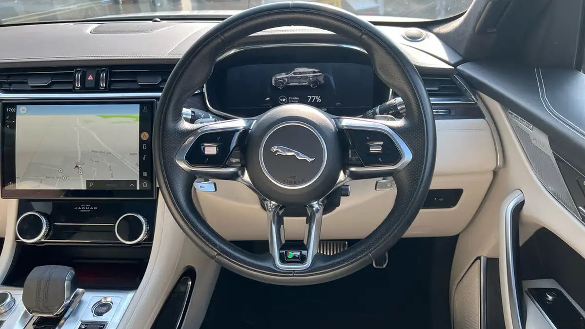 2021-jaguar-f-pace-20-p400e-hse-big-14