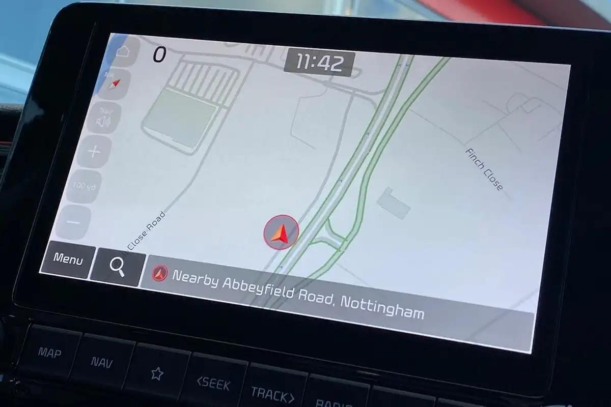 2021-kia-stonic-10-t-gdi-connect-big-11