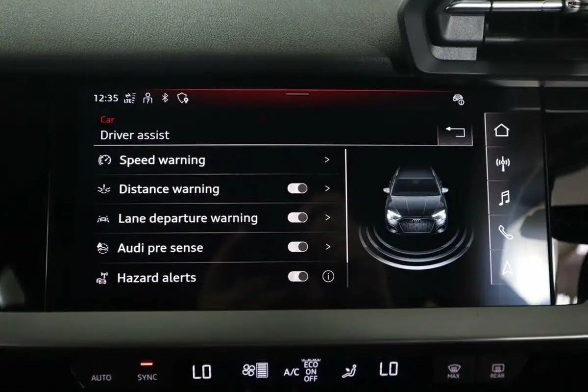 2023-audi-a3-15-35-tfsi-s-line-sportback-5d-big-43