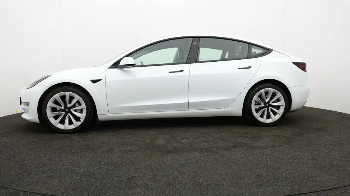 2021-tesla-model-3-e-long-range-awd-big-59
