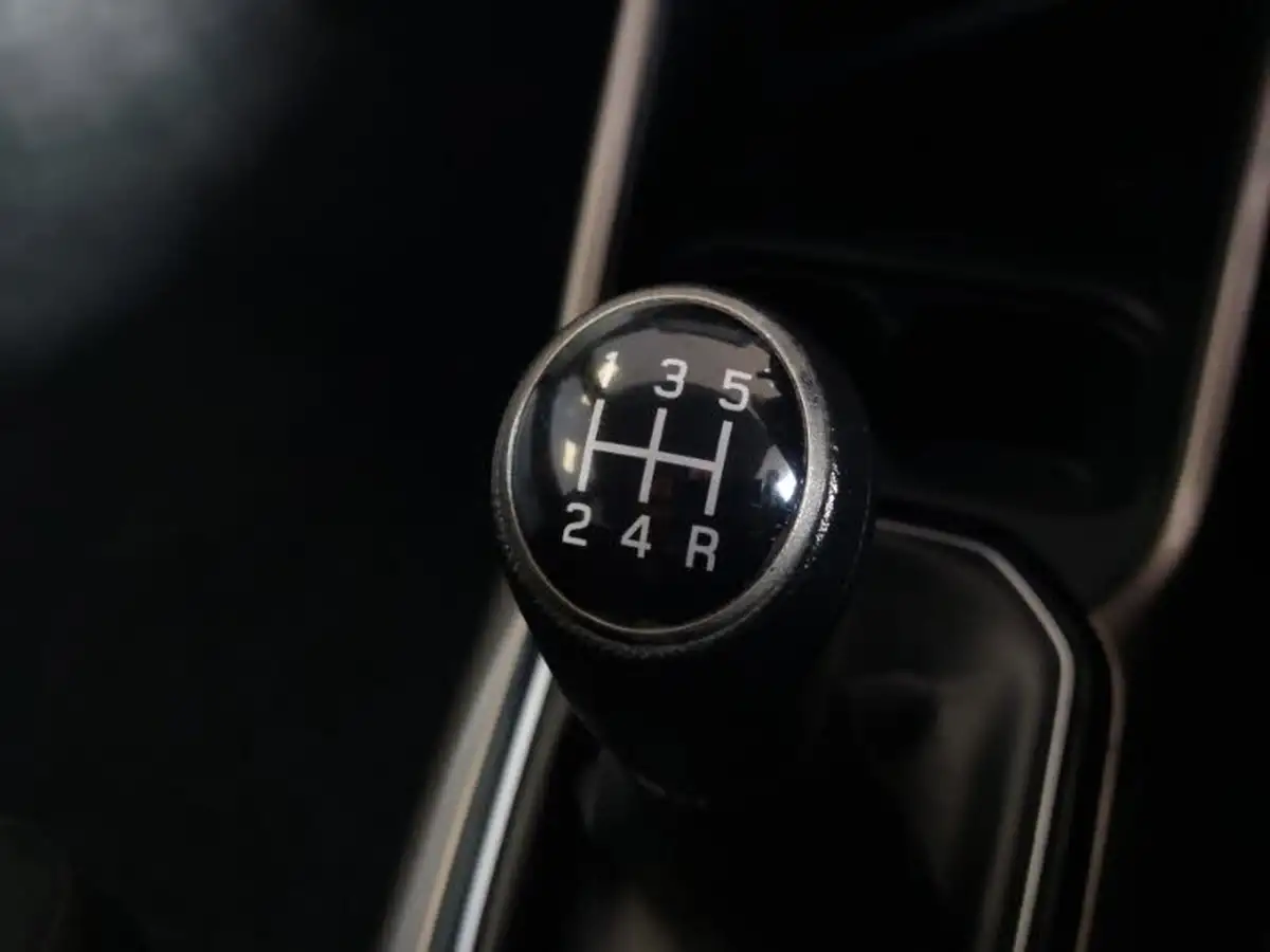2018-suzuki-ignis-12-dualjet-sz-t-big-16